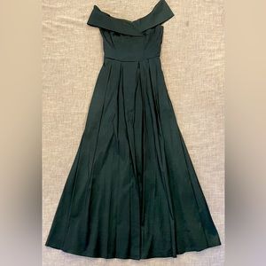 Windsor Size 6 Off the Shoulder full-length gown